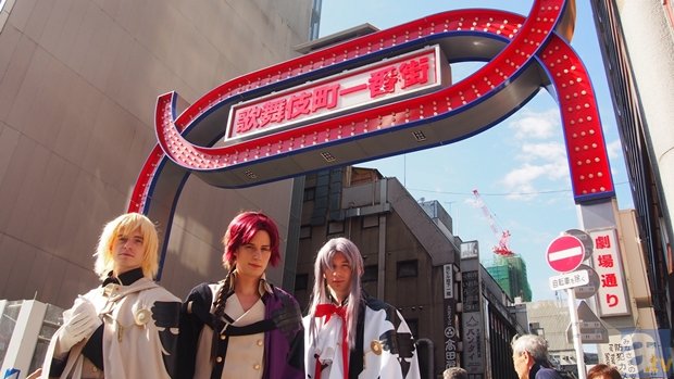 必威体育官网-热心!马内回国帮老乡搬水 球迷被征服:这才是巨星(图2) 必威体育娱乐